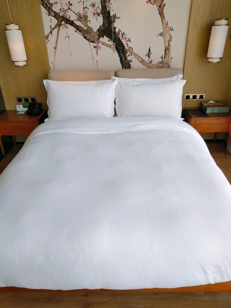 Howard Johnson Riverview Hotel Guangzhou Eksteriør billede